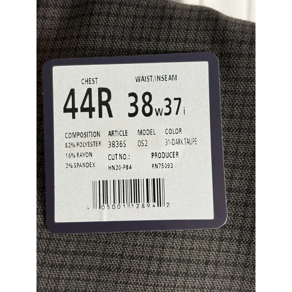 NWT!! Angelo Rossi 2-Piece Suit, Dark Tope, Jacket 44R, Pants 38 Waist.